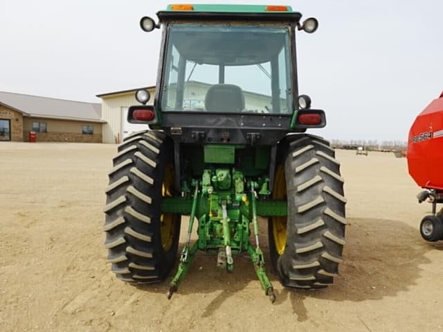 Image of John Deere 4240 equipment image 3