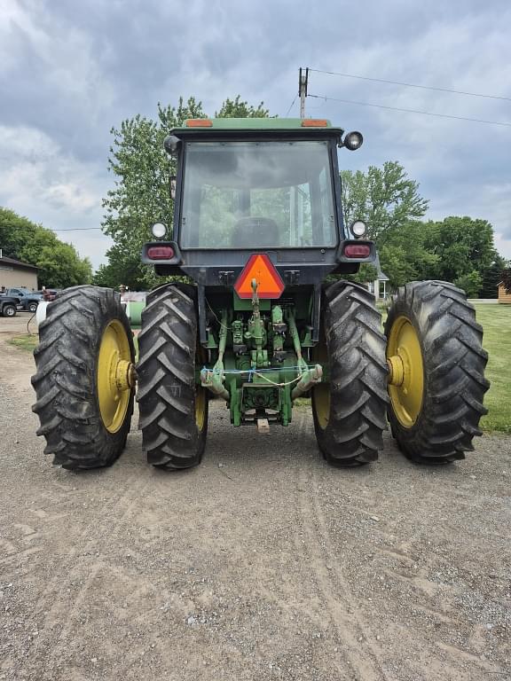 Image of John Deere 4440 equipment image 1