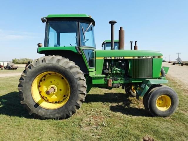 Image of John Deere 4640 equipment image 1