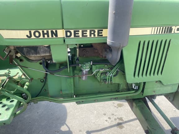 Image of John Deere 1050 equipment image 4