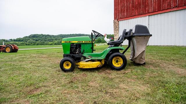 Image of John Deere 111 equipment image 2
