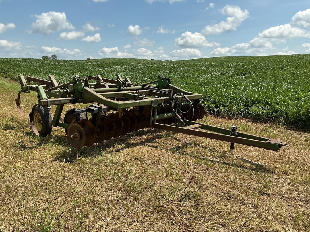 Image of John Deere 1710A Primary image