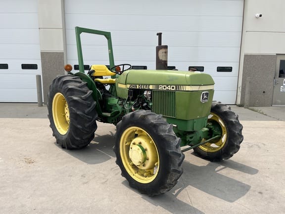 Main image John Deere 2040