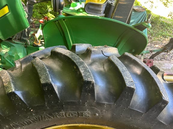 1980 John Deere 2040 Equipment Image0