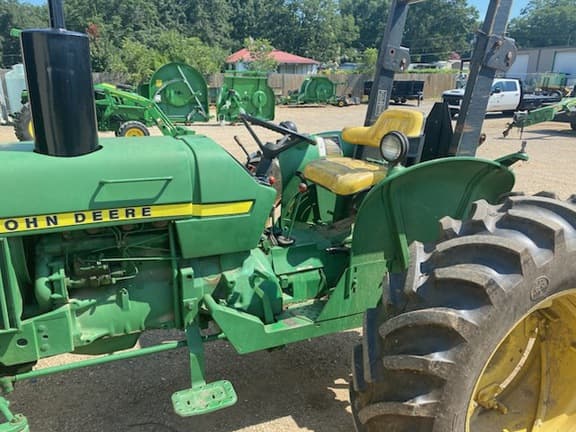 Image of John Deere 2040 equipment image 4