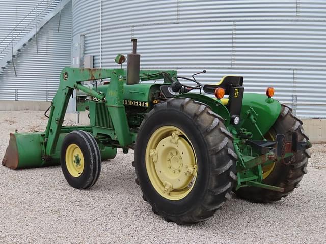 Image of John Deere 2040 equipment image 2