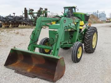 Main image John Deere 2040