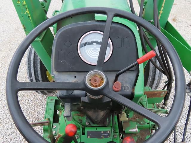 Image of John Deere 2040 equipment image 4