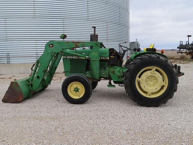 Image of John Deere 2040 equipment image 1