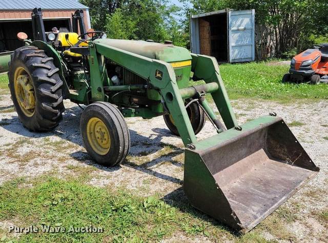 Image of John Deere 2040 equipment image 2