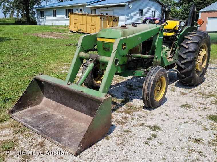 Image of John Deere 2040 Primary image