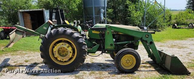 Image of John Deere 2040 equipment image 3