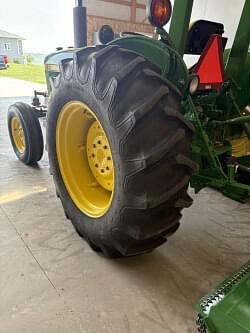 Image of John Deere 2240 equipment image 3