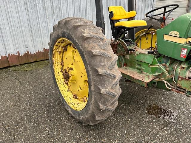 Image of John Deere 2240 equipment image 3