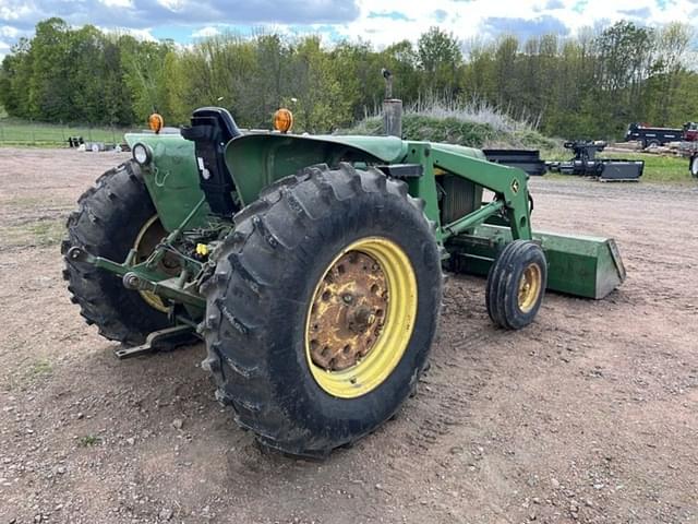 Image of John Deere 2440 equipment image 4