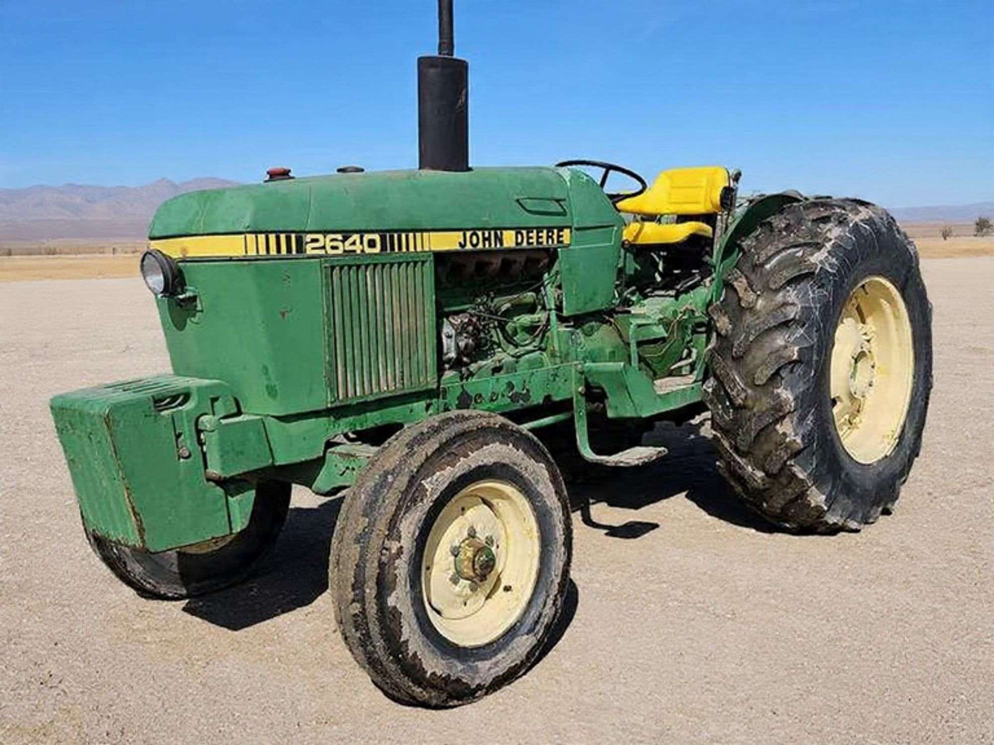 1980 John Deere 2640 Equipment Image0