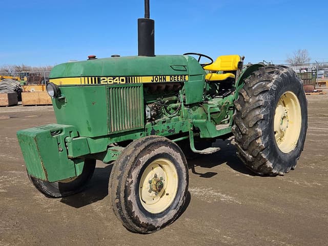 Image of John Deere 2640 equipment image 1