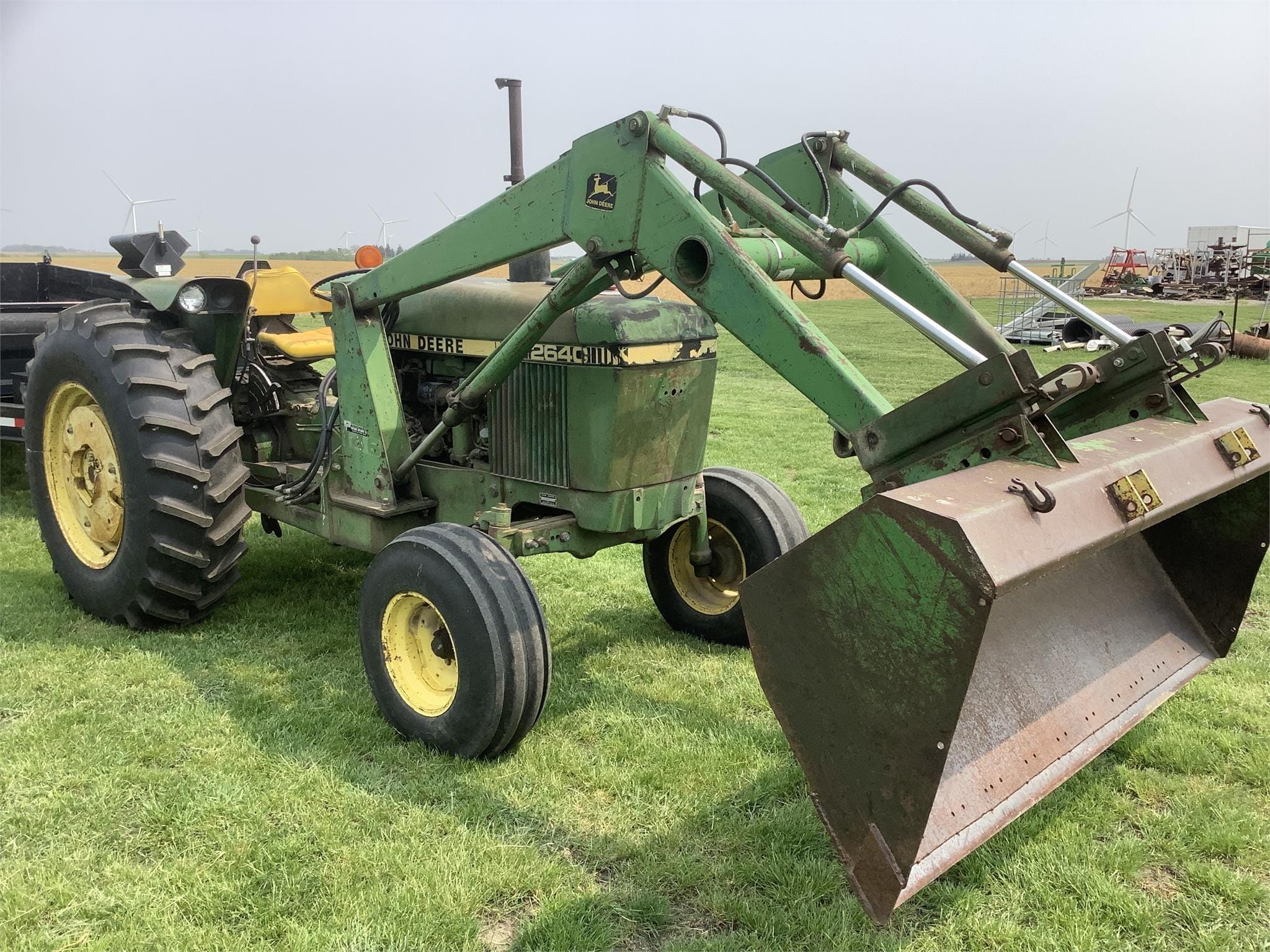 Main image John Deere 2640
