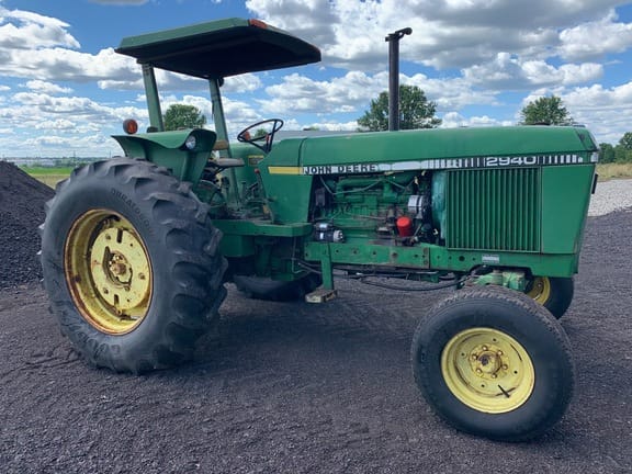 Main image John Deere 2940