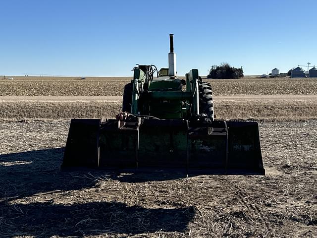 Image of John Deere 2940 equipment image 2