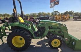 Image of John Deere 3043D Image 1