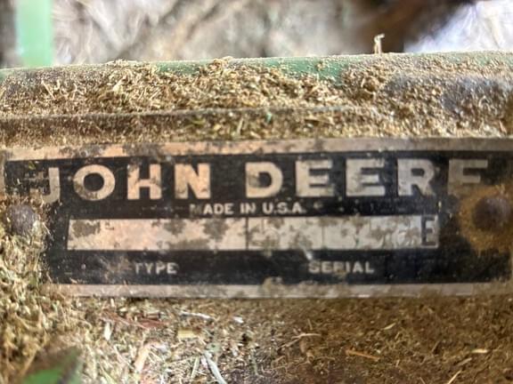 Image of John Deere 336 equipment image 2