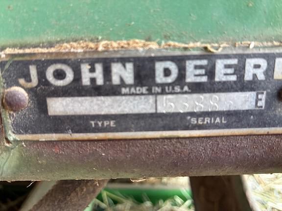 Image of John Deere 336 equipment image 4