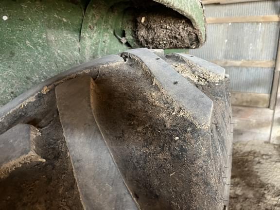 Image of John Deere 4040 equipment image 4