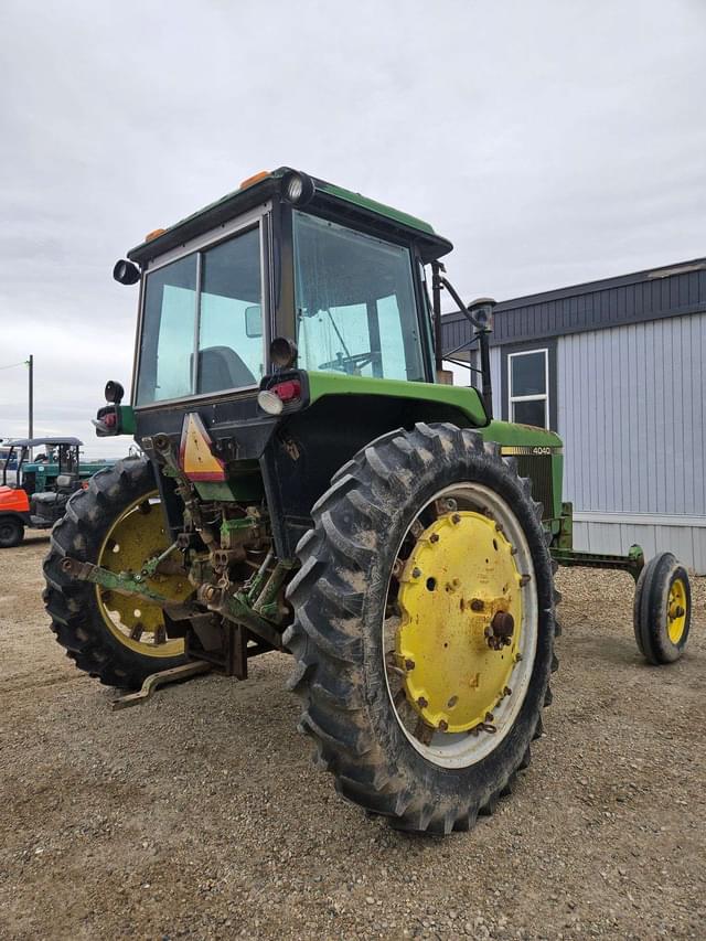 Image of John Deere 4040 equipment image 3