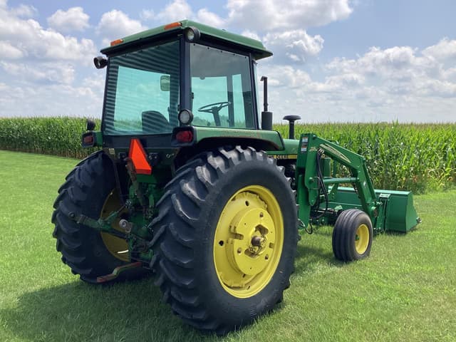 Image of John Deere 4040 equipment image 4