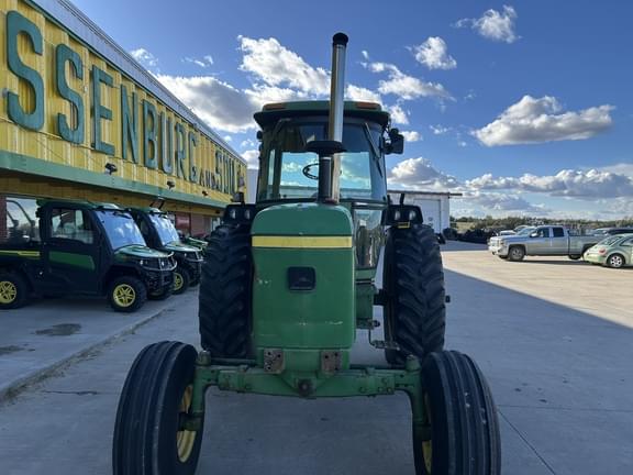 Image of John Deere 4040 equipment image 2