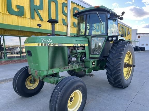 Image of John Deere 4040 Primary image
