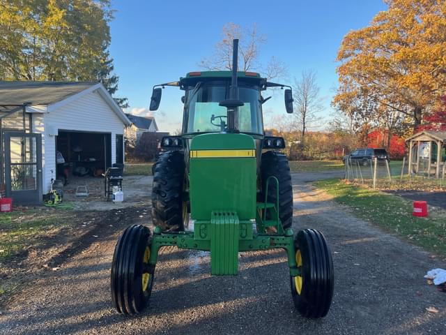 Image of John Deere 4240 equipment image 3