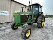 Thumbnail image John Deere 4240 0