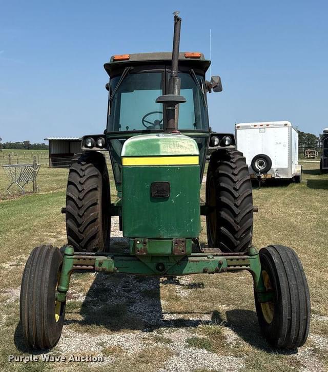 Image of John Deere 4240 equipment image 1