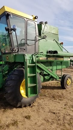 Main image John Deere 4420