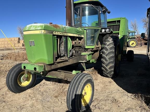 Image of John Deere 4440 equipment image 4