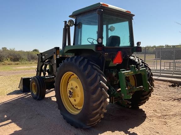 Image of John Deere 4440 equipment image 4