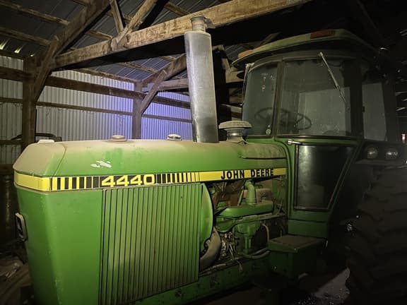 Image of John Deere 4440 equipment image 3