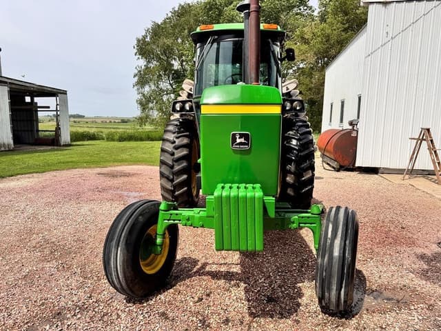 Image of John Deere 4440 equipment image 3