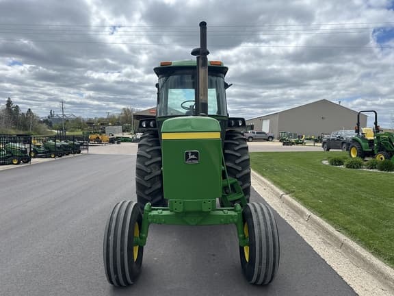 Image of John Deere 4440 equipment image 2