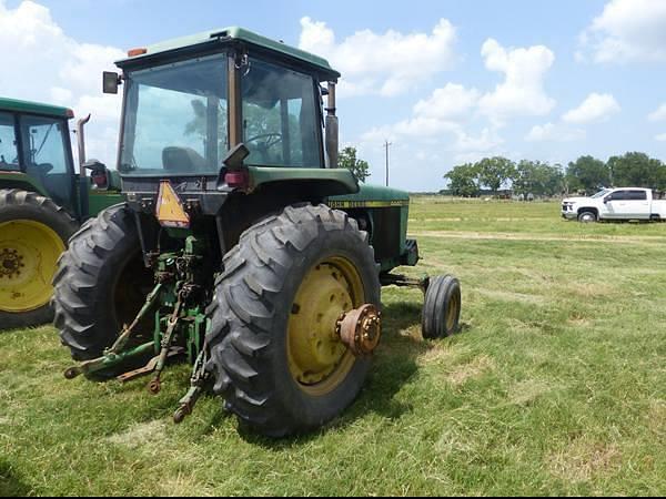 Image of John Deere 4440 equipment image 4