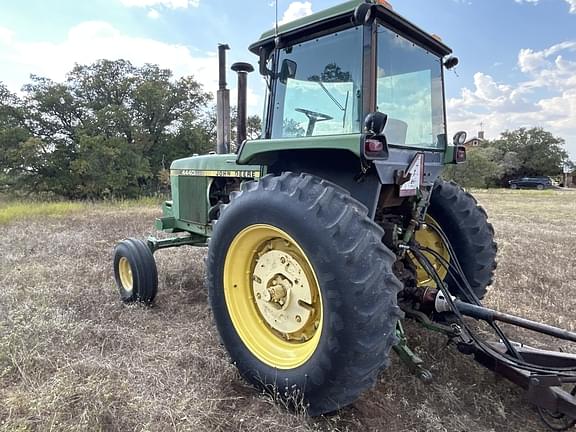 Image of John Deere 4440 equipment image 4