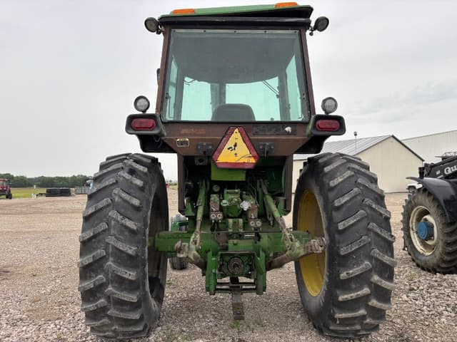 Image of John Deere 4440 equipment image 2