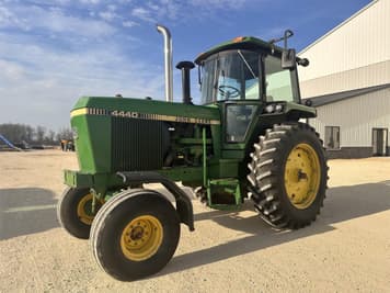 Main image John Deere 4440