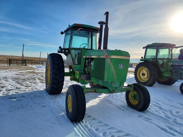 Image of John Deere 4440 equipment image 2