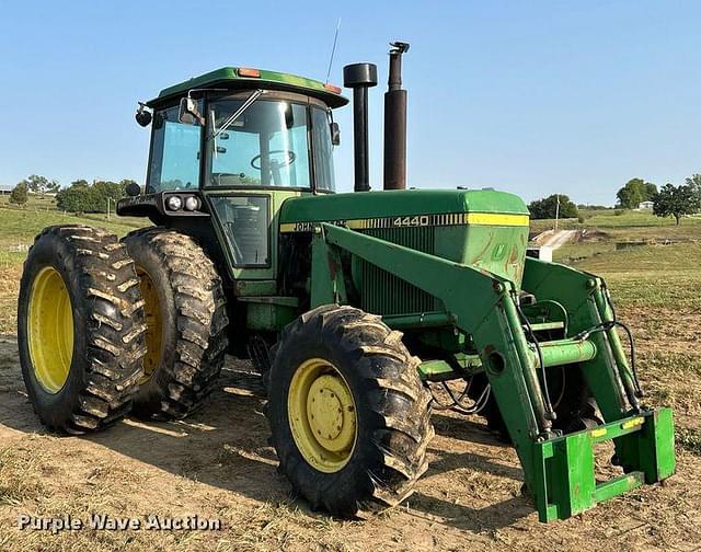 Image of John Deere 4440 equipment image 2