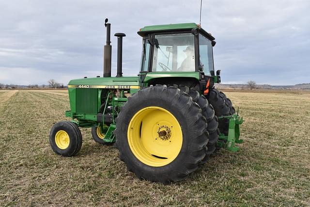 Image of John Deere 4440 equipment image 3