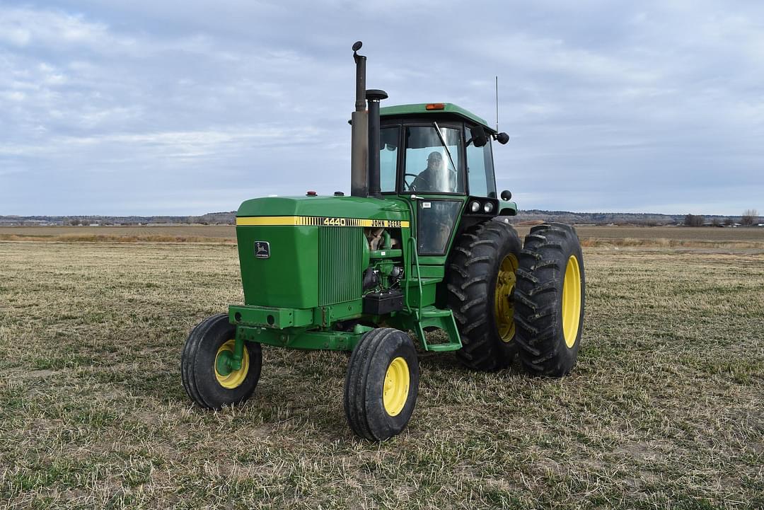 Image of John Deere 4440 Primary image