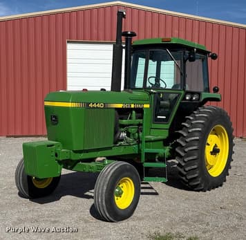 Main image John Deere 4440